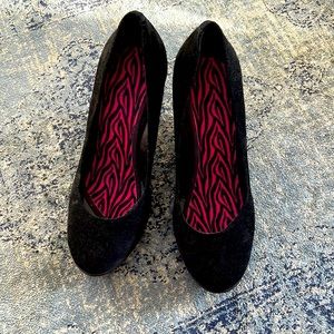 4” suede wedges too cool for the pool, city proof with style & safe rubber soles